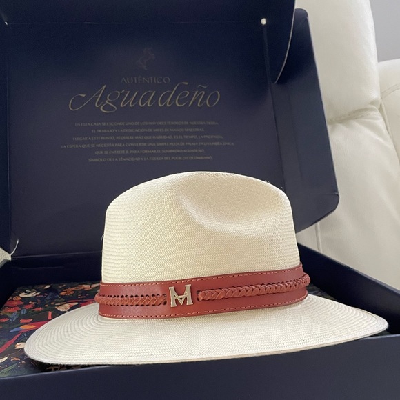 Fedora Fine Panama Hat Handwoven size S, with leather - Picture 6 of 12